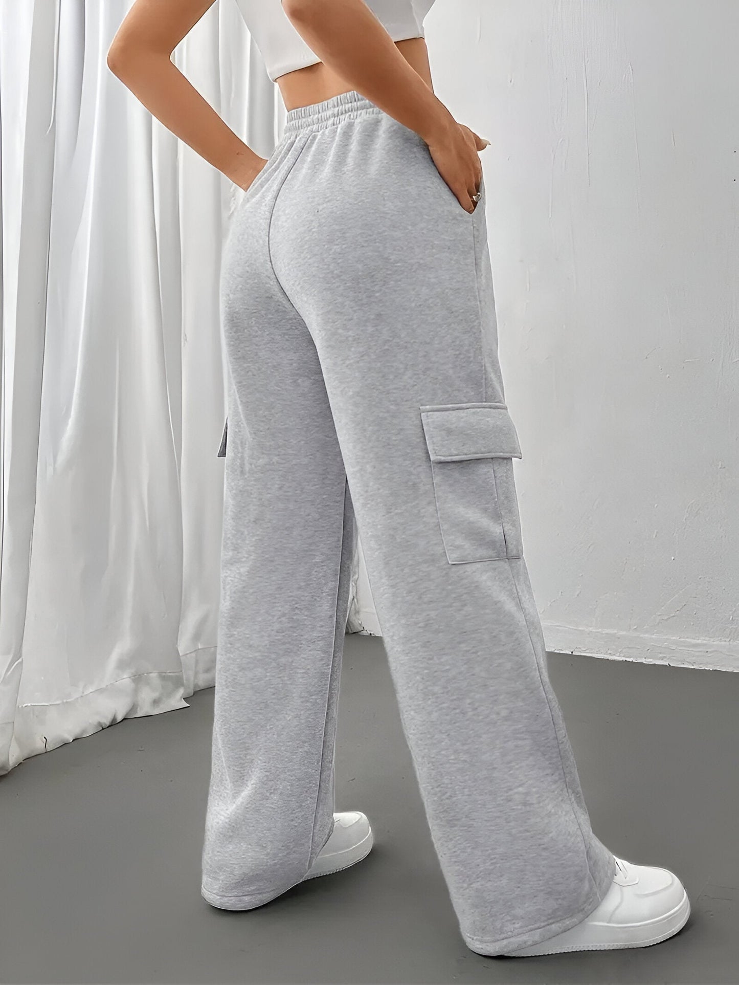 Zlata | Comfortabele & stijlvolle joggingbroek met klepzakken