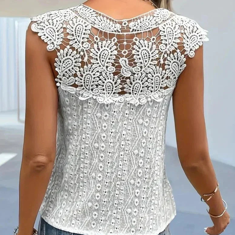 Victoria - Blouse met kanten detail