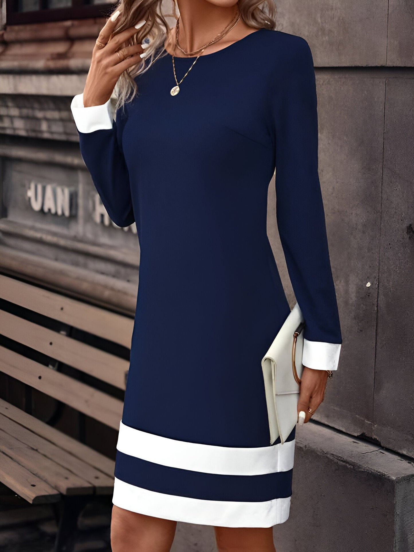 Melania | Casual gebreide midi-jurk met ronde hals, split en lange mouwen